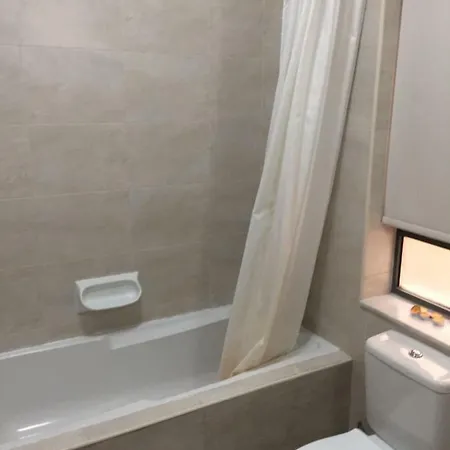 Lauragio Homestay Rum i privatbostad *