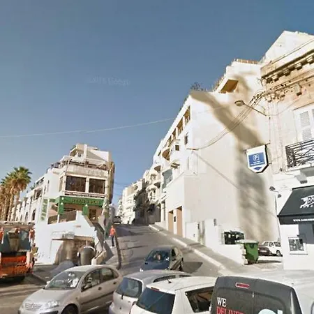 Lauragio Homestay San Ġiljan